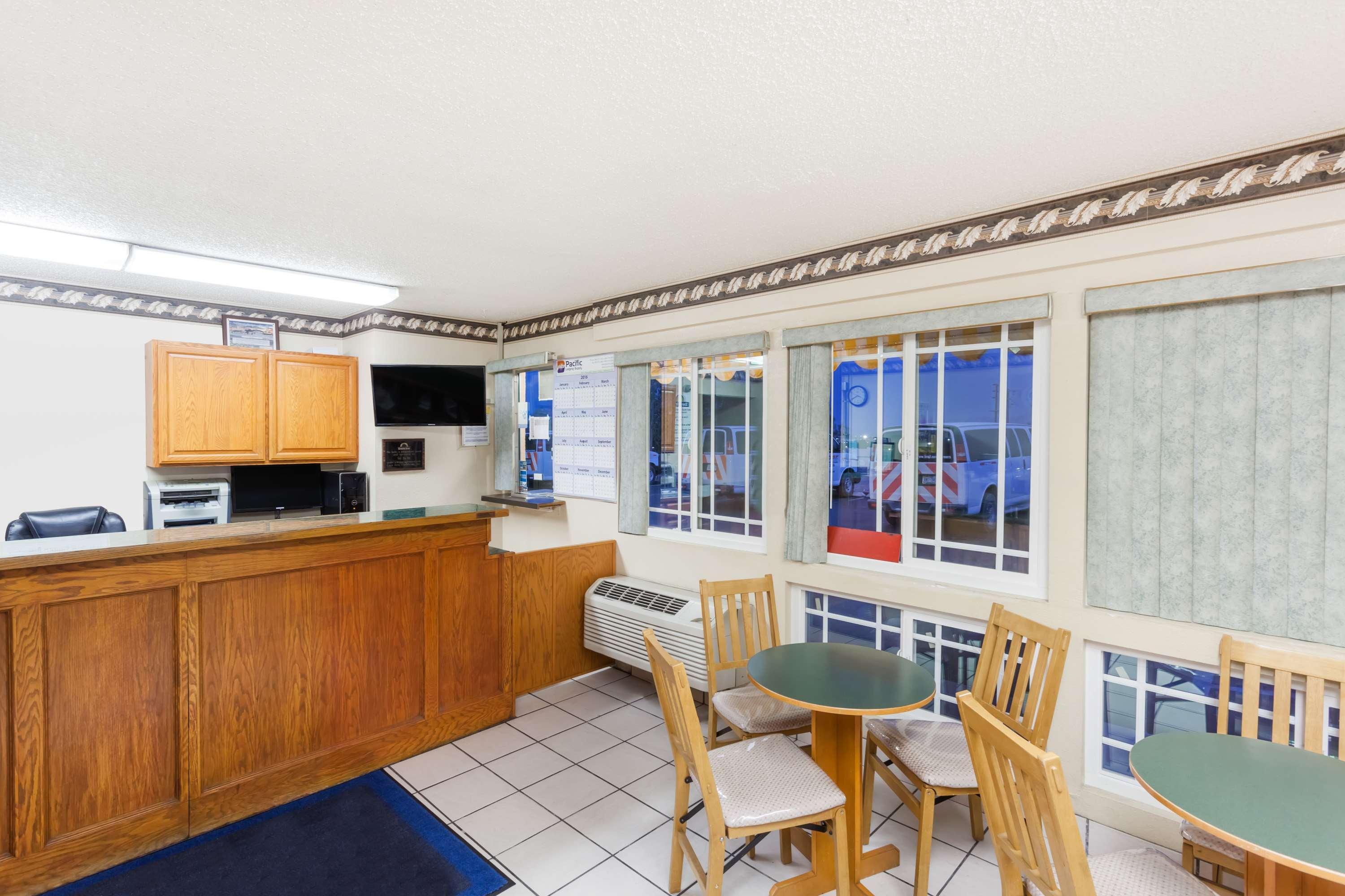Days Inn By Wyndham Barstow Esterno foto