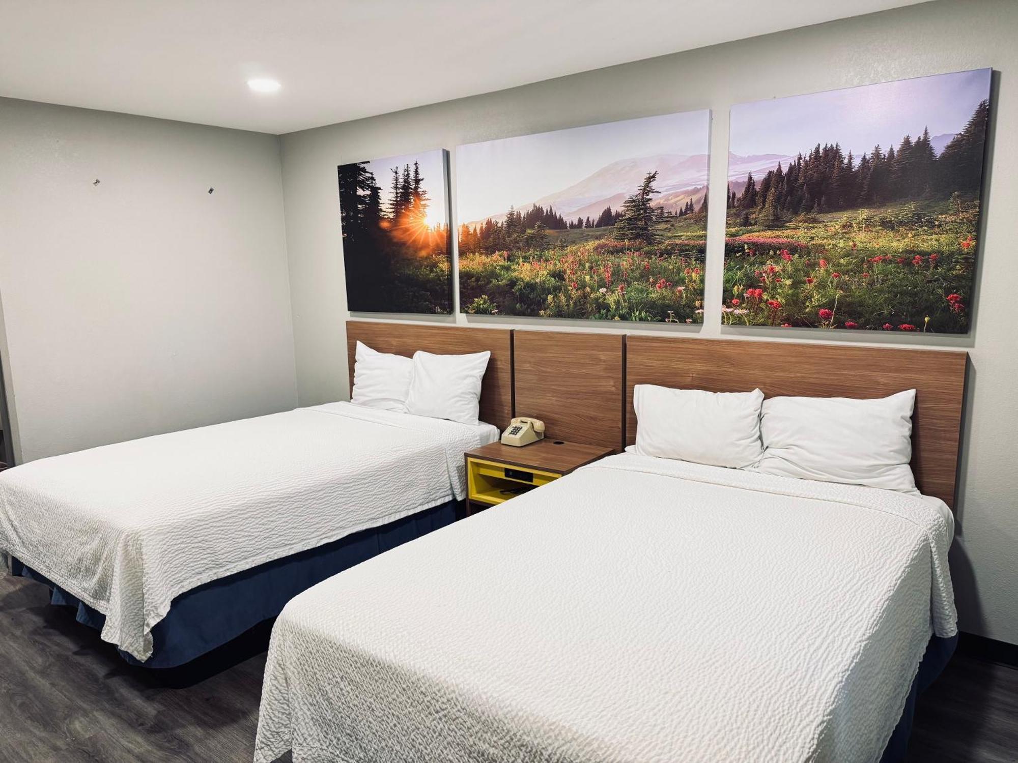Days Inn By Wyndham Barstow Esterno foto